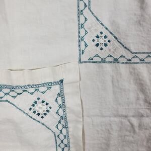 VTG Square Tablecloth 52" Ivory White Linen Embroidered Green Needlework Trim